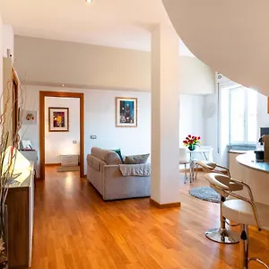 Appartement Luxury Flat In Town - Center, Lucques